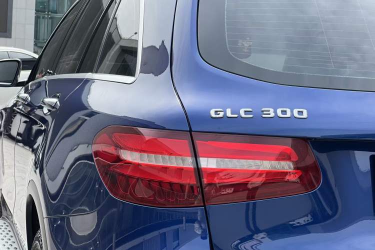 Used Mercedes-Benz GLC 2016 GLC 300 4MATIC Dynamic Model
