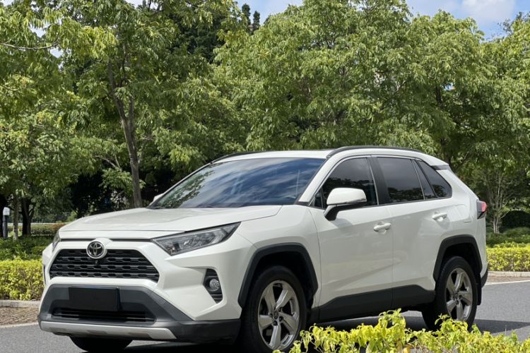 Used Toyota RAV4 2020 2.0L CVT Two-Wheel Drive Fashion Edition