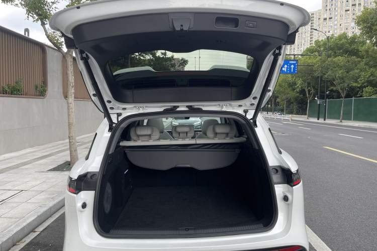 Used VOYAH FREE 2025 318 318 km Rear-Drive Touring Edition
