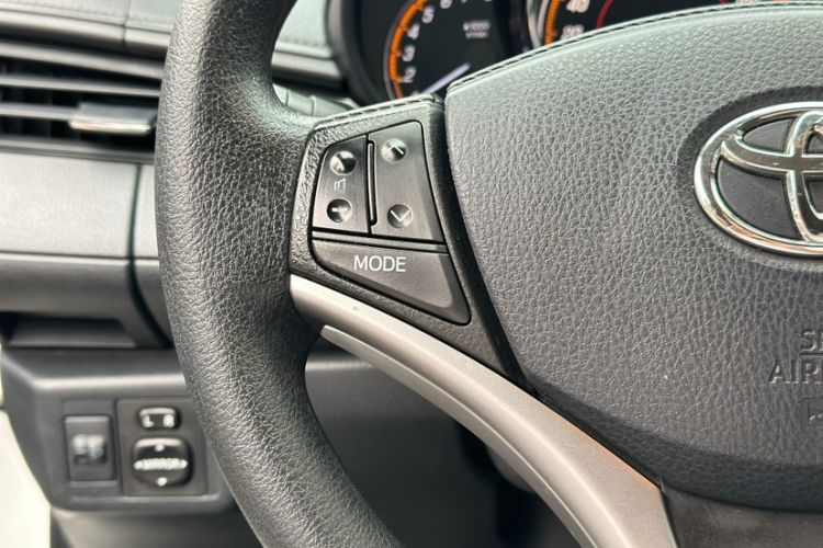 Used Toyota YARiS L 2022 X-Trail 1.5L CVT Luxury PLUS Edition
