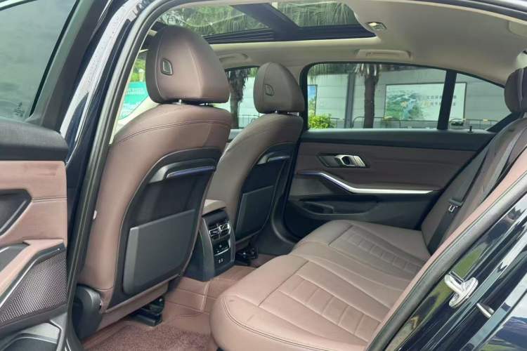 Used BMW 3 Series 2021 Restyled 325Li M Sport Package
