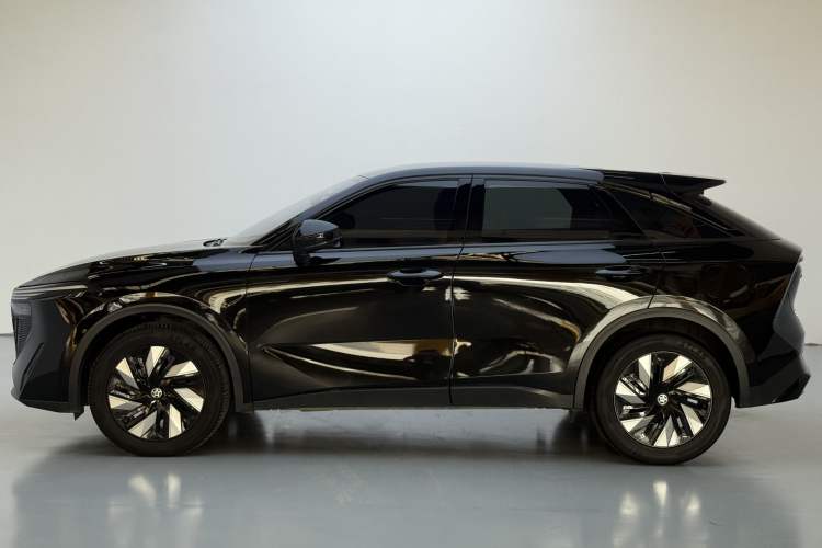 Used Venucia V DD-i 2023 110 km iE Version
