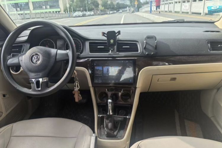 Used Volkswagen Lavida 2013 Revised Version 1.4 TSI DSG Comfort Edition
