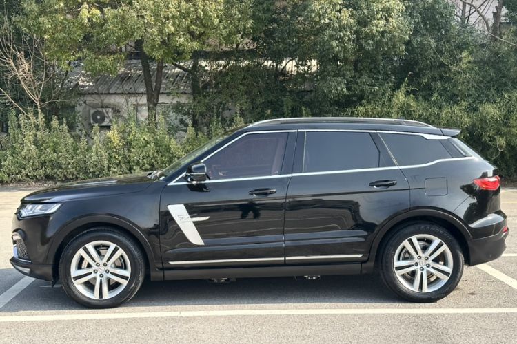 Used Zotye T700 2017 1.8T Dual-Clutch Prestige Model
