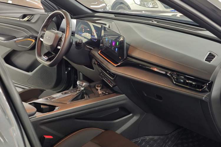 Used Oshan X5 PLUS 2023 1.5T DCT Enjoyment Version
