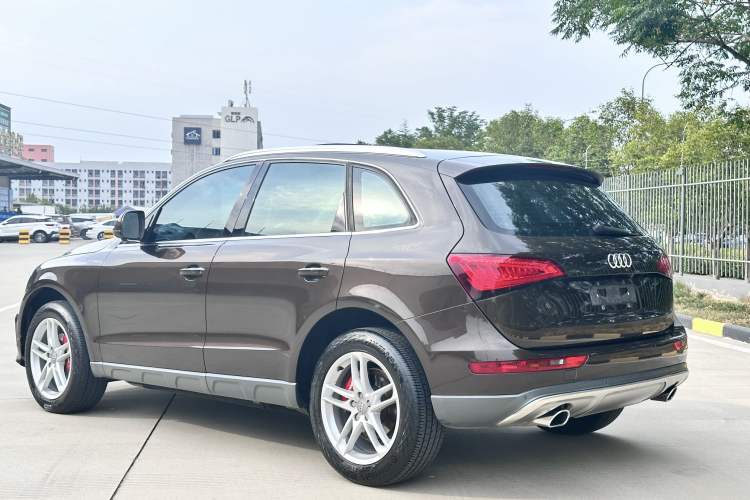 Used Audi Q5 2017 Plus 40 TFSI Technology Model
