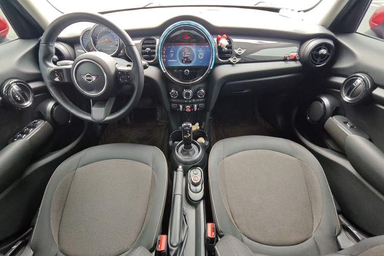 Used  MINI 2022 1.5T ONE Five-Door PLUS
