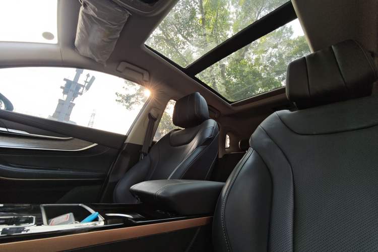 Used  Zhuifeng C-DM 2022 1.5 TCI-DHT 105 km "Chengfeng Qi" Edition
