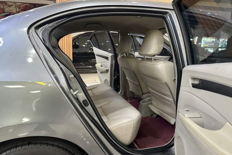 Used Honda City Classic 2012 1.5L Manual Comfort Edition
