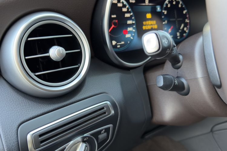 Used Mercedes-Benz GLC 2022 Refreshed GLC 300 L 4MATIC Dynamic Edition Prestige Version
