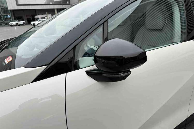 Used Zeekr X 2025 Four-Seater Rear-Drive Cube Version
