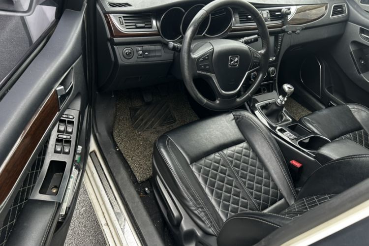 Used Zotye Z500 2015 1.5T Manual Luxury Model
