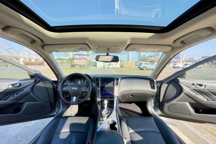 Used Infiniti Q50L 2015 2.0T Enjoyment Edition
