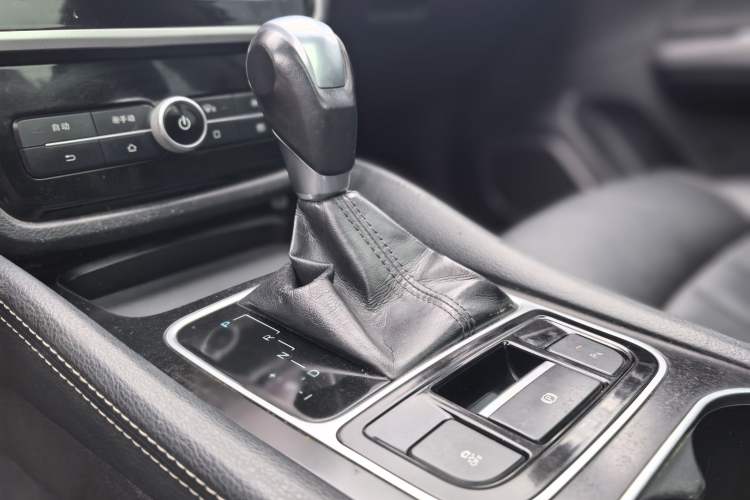 Used BYD Song MAX 2018 1.5T Automatic Smart Connect Elite Model with 6 Seats