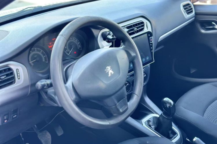 Used Peugeot 301 2016 1.6L Manual Comfort Edition
