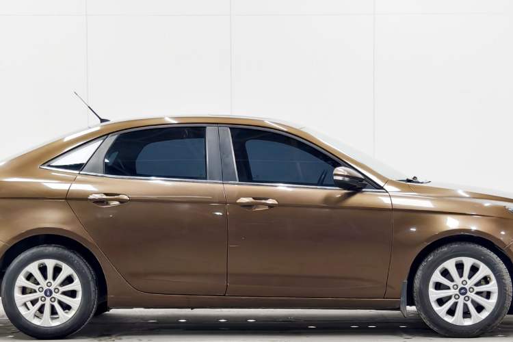 Used Ford Escort 2017 Happiness Edition 1.5L Automatic Fashion Version
