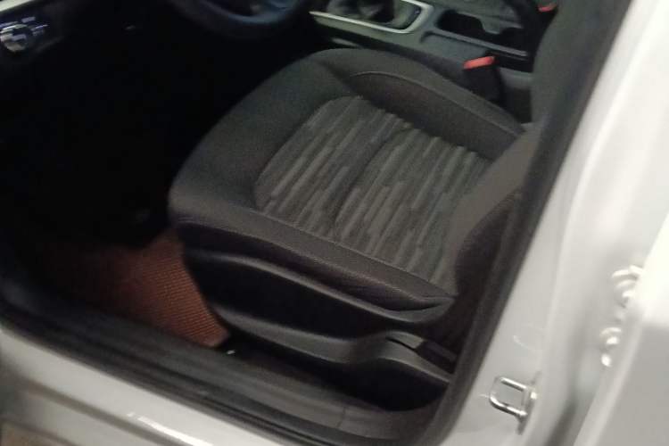 Used Chevrolet Cavalier 2016 1.5L Manual Enjoyment Edition
