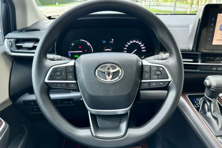 Used Toyota Sienna 2021 2.5L Hybrid Comfort Edition