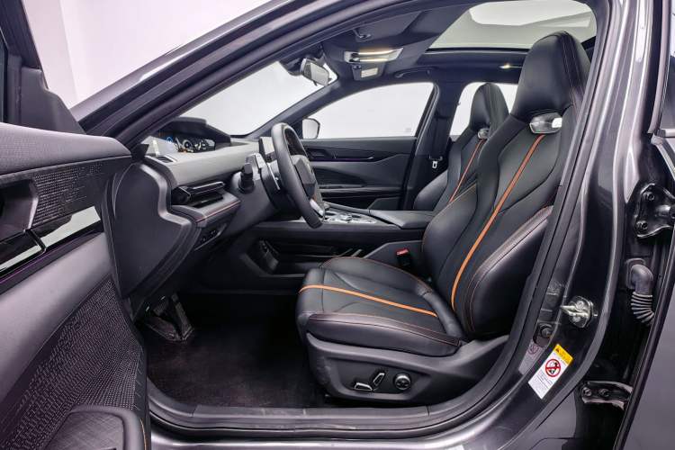 Used Changan UNI-V 2024 1.5T Prestige Edition
