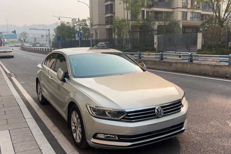 Used Volkswagen Magotan 2017 330TSI DSG Luxury Model