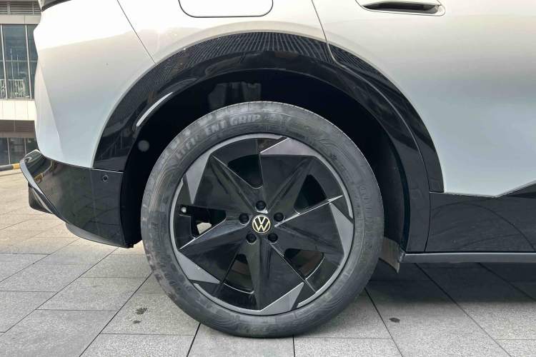 Used Volkswagen ID.UNYX 2024 Pro Long-Range Version