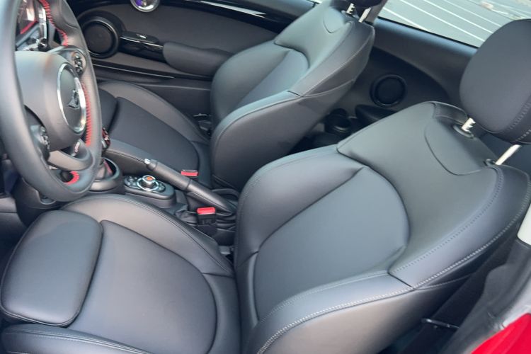 Used  MINI 2021 2.0T COOPER S Classic Edition
