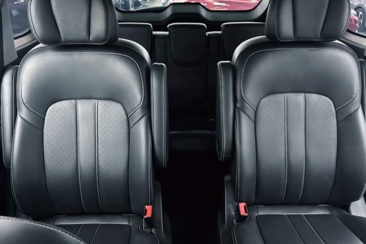 Used GAC Trumpchi M6 2021 PRO 270T DCT Luxury Edition
