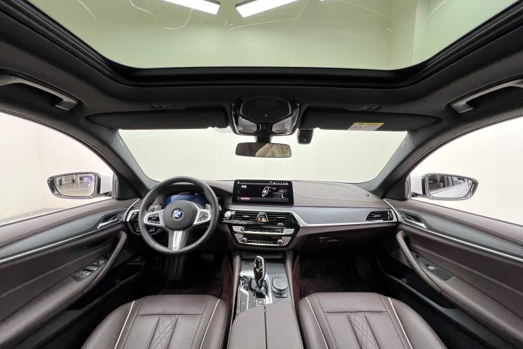 Used BMW 5 Series 2022 Restyled 530Li Leading Edition M Sport Package
