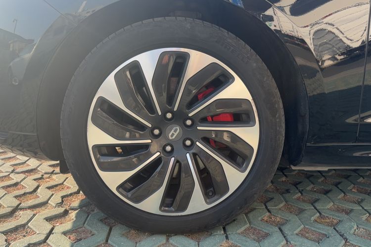 Used Hima AITO M5 2022 Extended-Range Four-Wheel Drive Performance Version
