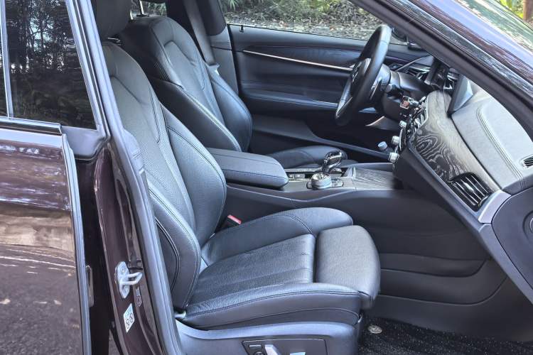 Used BMW 6 Series GT 2018 630i M Sport Package
