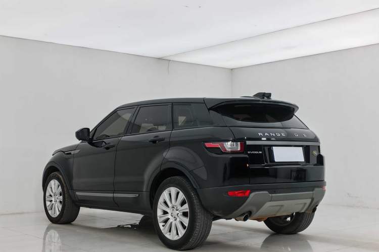 Used Land Rover Range Rover Evoque 2018 240 PS SE Smart Brilliance Edition
