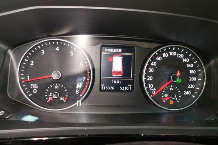 Used Volkswagen Multivan 2018 2.0 TSI Two-Wheel-Drive Luxury Edition 7 Seats
