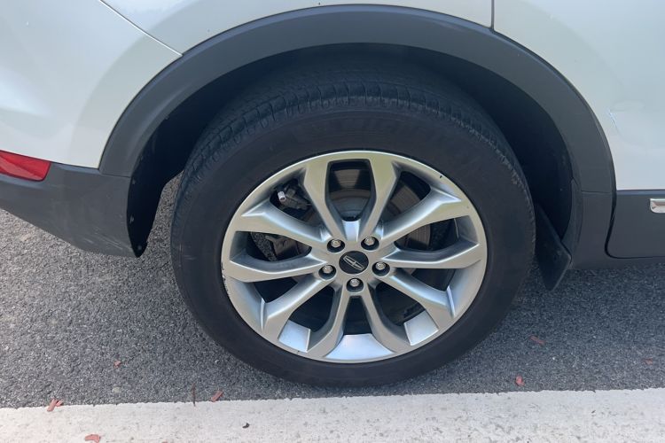 Used Lincoln MKC 2019 2.0T Two-Wheel Drive Zunya Version China VI Standard
