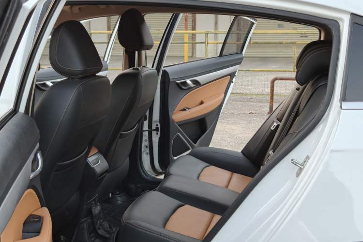 Used Geely Auto Vision S1 2018 1.4T CVT Fengchi Model
