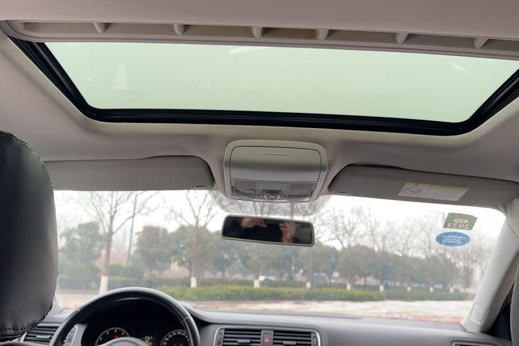 Used Volkswagen Sagitar 2014 Revised Version 1.6L Automatic Comfort Edition