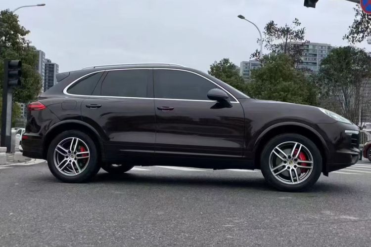 Used Porsche Cayenne 2016 Cayenne Platinum Edition 3.0T

