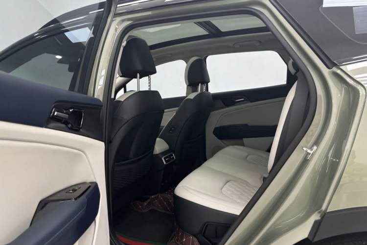 Used Kia Sportage 2023 2.0L HEV Two-Wheel Drive Flagship Edition
