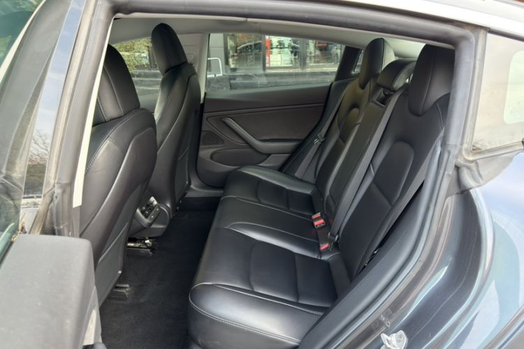 Used Tesla Model 3 2019 Long-Range Rear-Wheel-Drive Version
