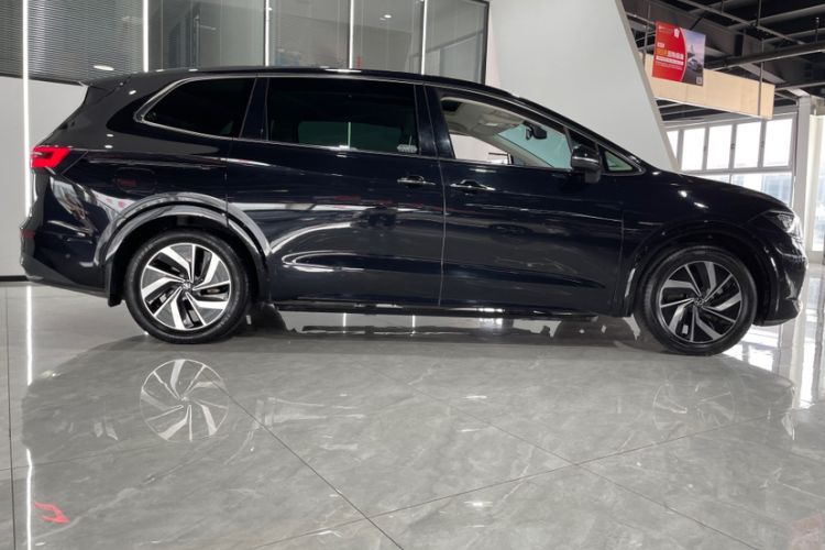 Used Volkswagen Viloran 2020 330TSI Luxury Edition
