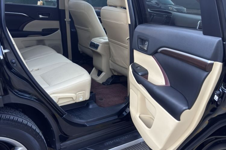 Used Toyota Highlander 2015 2.0T Four-Wheel Drive Ultimate Edition 7-Seater
