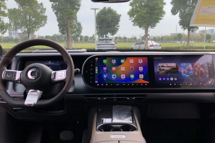 Used  #5 2024 Long-Range Journey Luxury Edition
