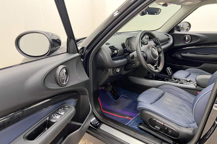 Used  Clubman 2021 1.5T COOPER Connoisseur
