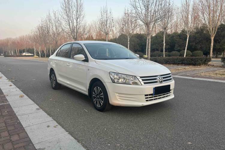 Used Volkswagen Santana 2015 1.6L Manual Fashion Edition
