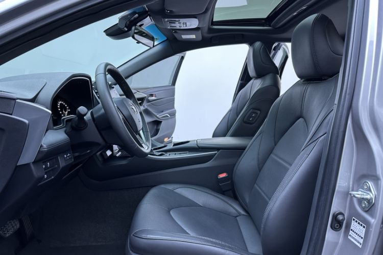 Used Toyota Avalon 2019 2.0L Luxury Edition China VI Standard