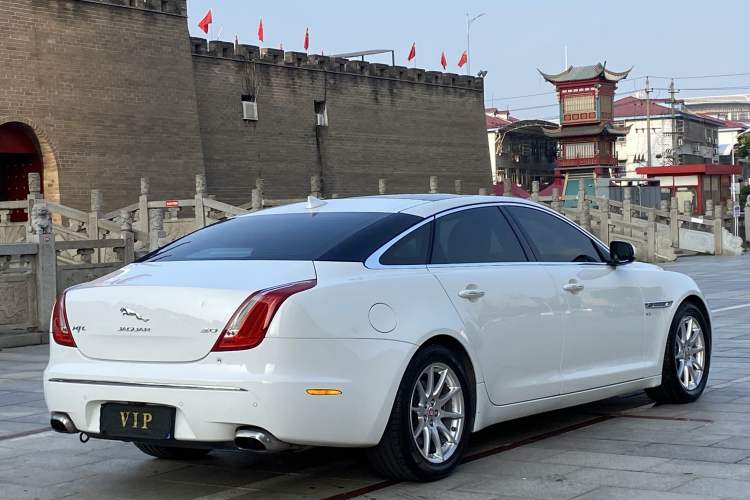 Used Jaguar XJ 2015 XJL 3.0 SC Elegant Business 80th Anniversary Limited Edition
