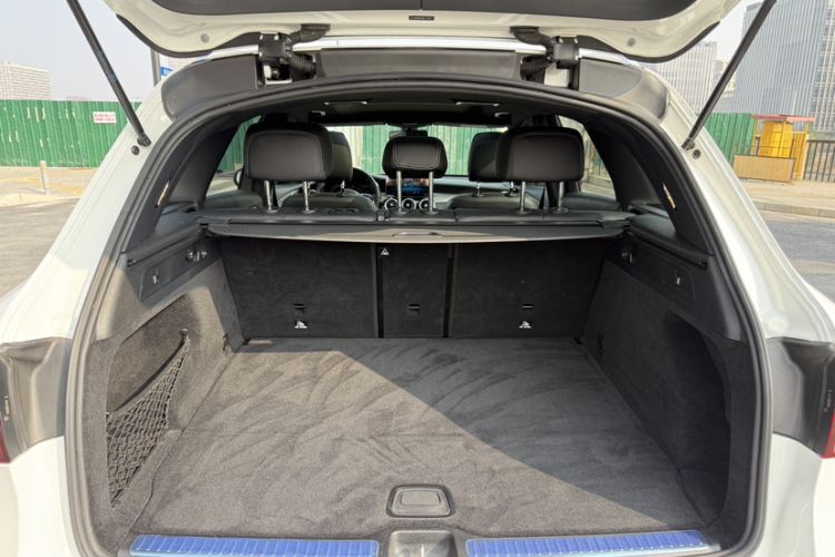 Used Mercedes-Benz GLC 2021 GLC 260 L 4MATIC Dynamic Edition
