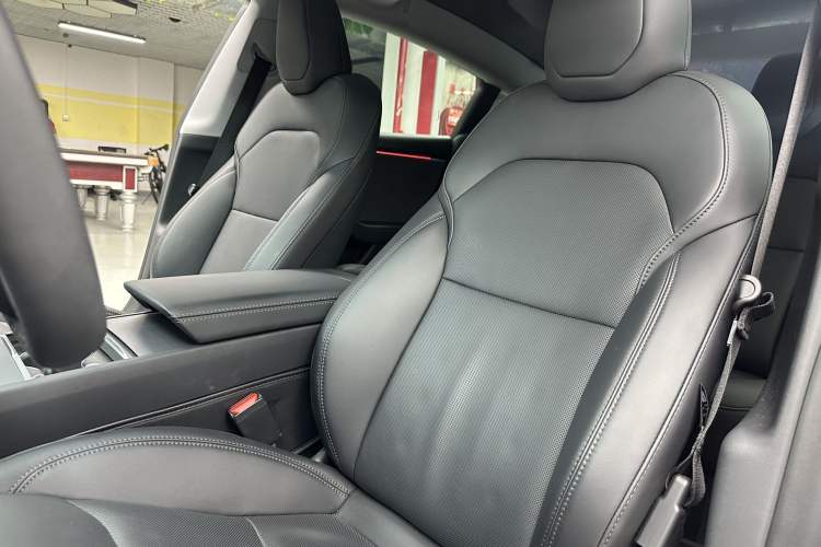 Used Tesla Model 3 2023 Rear-Wheel-Drive Version