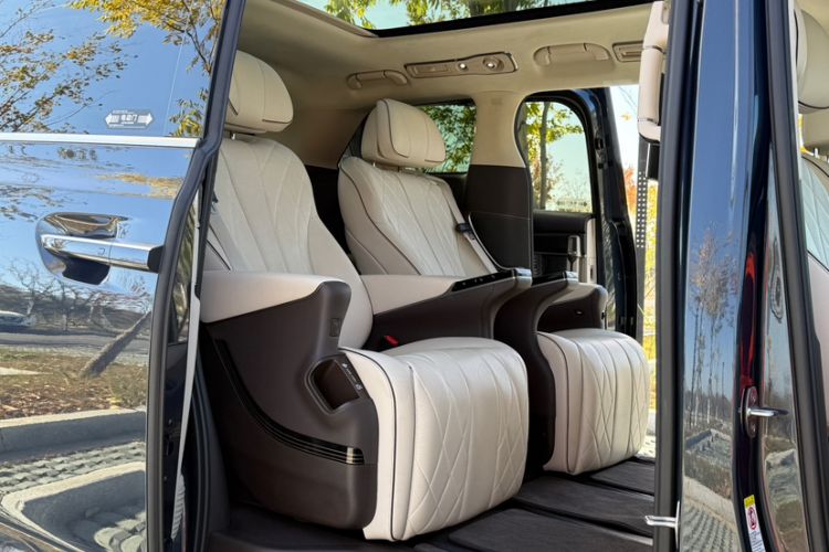 Used Denza D9 2024 DM-i 980 Four-Wheel Drive Flagship Model