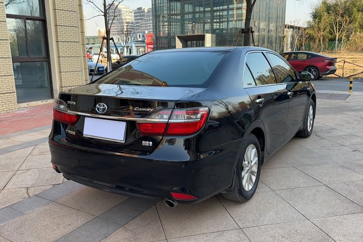 Used Toyota Camry 2015 Dual-Engine 2.5 HG Luxury Navigation Edition

