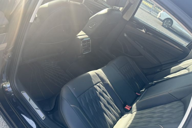 Used Volkswagen Passat New Energy 2020 430 PHEV Hybrid Luxury Edition China VI Standard
